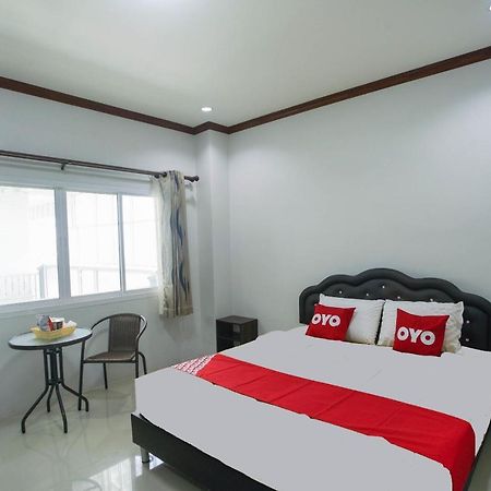 Oyo 75394 Sakthong Grand Hotel Чианг Кхонг Экстерьер фото