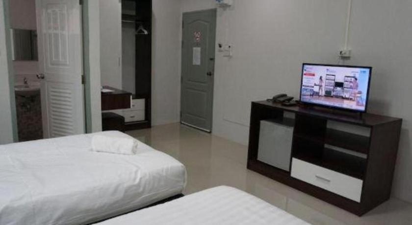 Oyo 75394 Sakthong Grand Hotel Чианг Кхонг Экстерьер фото