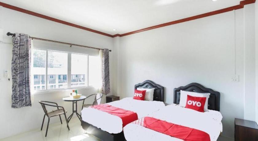 Oyo 75394 Sakthong Grand Hotel Чианг Кхонг Экстерьер фото