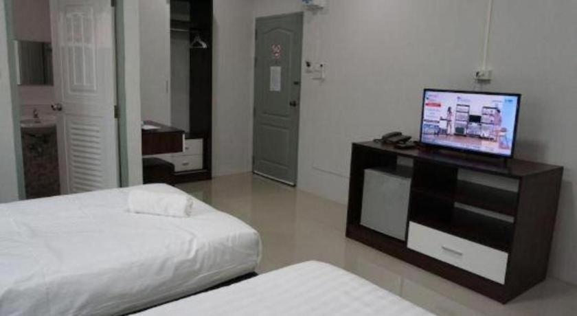 Oyo 75394 Sakthong Grand Hotel Чианг Кхонг Экстерьер фото